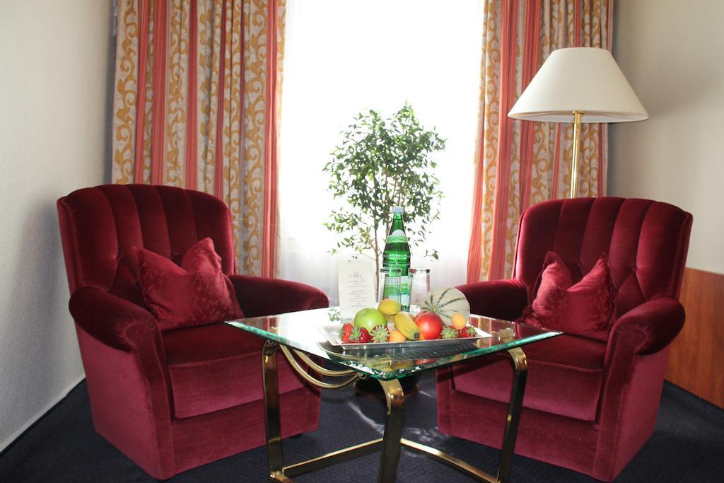 Hotel Rheinischer Hof إركلنتس المظهر الخارجي الصورة