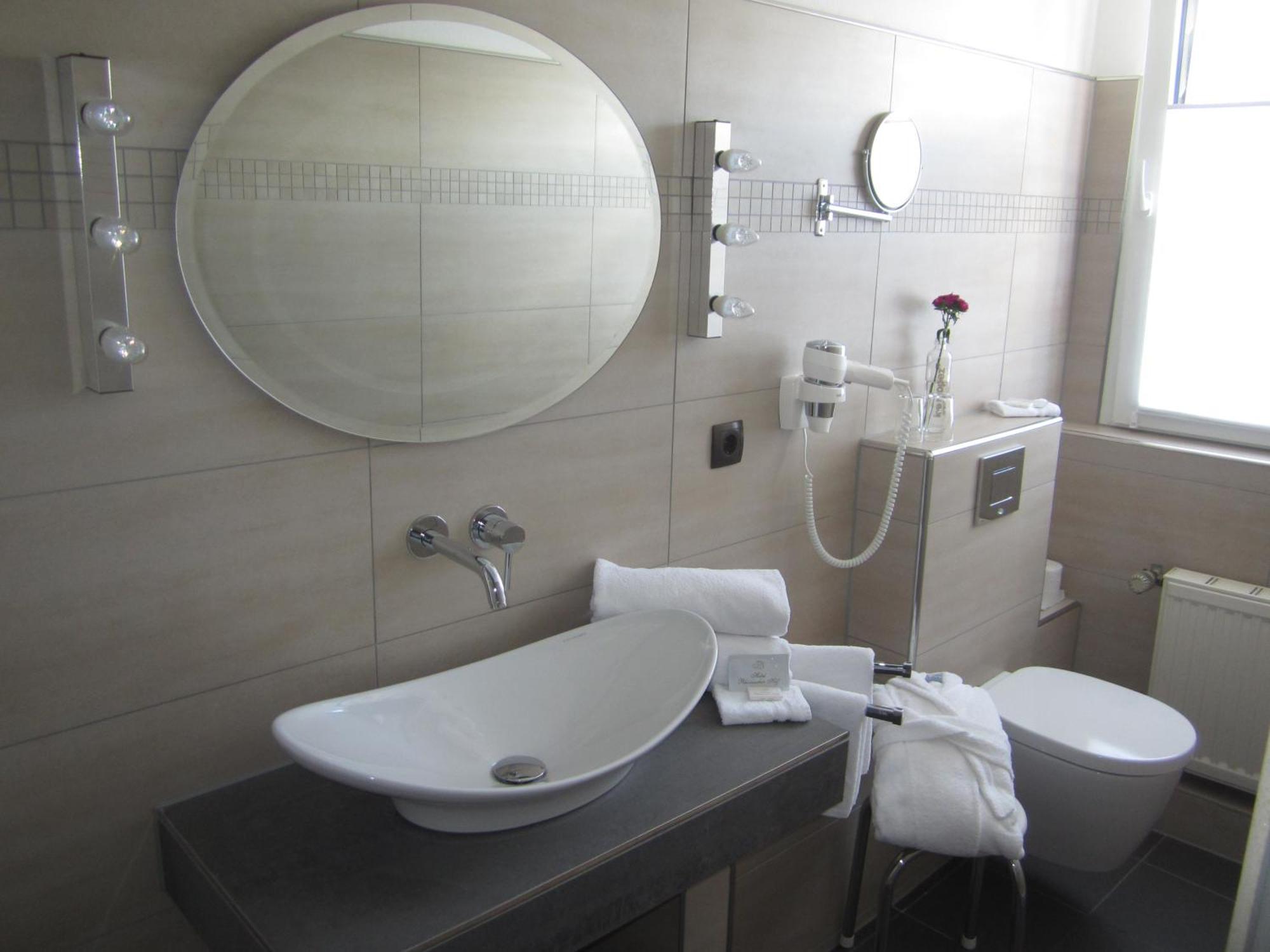 Hotel Rheinischer Hof إركلنتس المظهر الخارجي الصورة