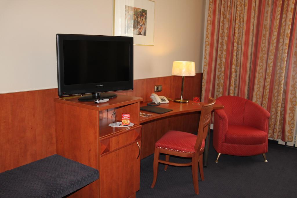 Hotel Rheinischer Hof إركلنتس الغرفة الصورة