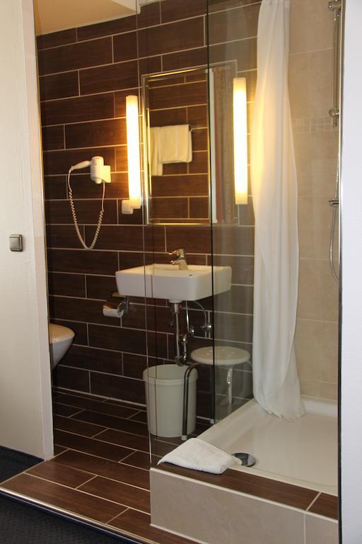 Hotel Rheinischer Hof إركلنتس الغرفة الصورة